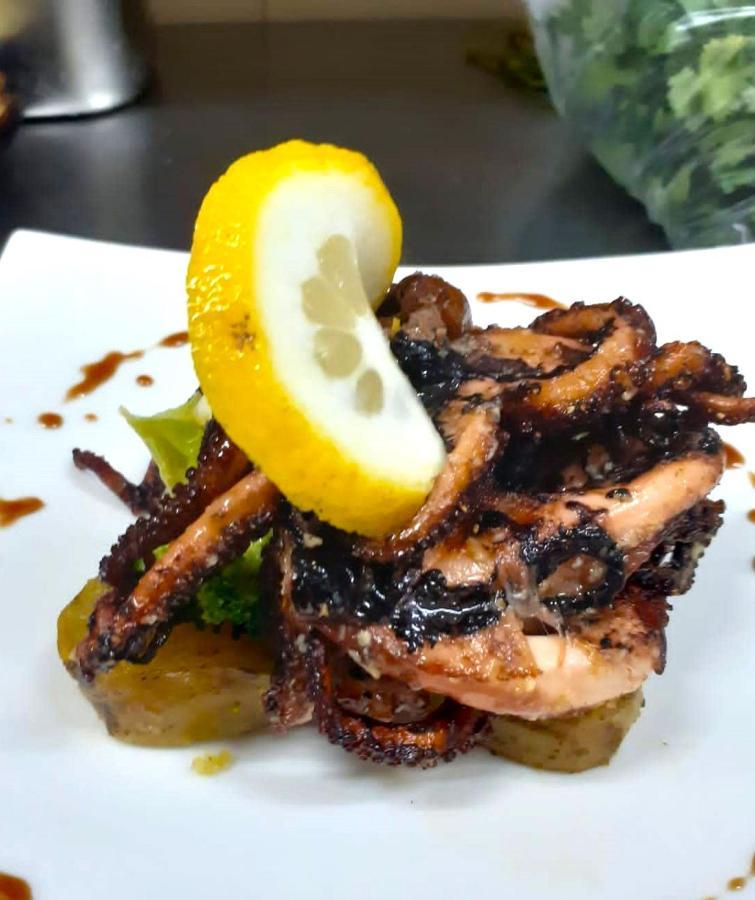 מינדלו Blue Marlin Hotel מראה חיצוני תמונה