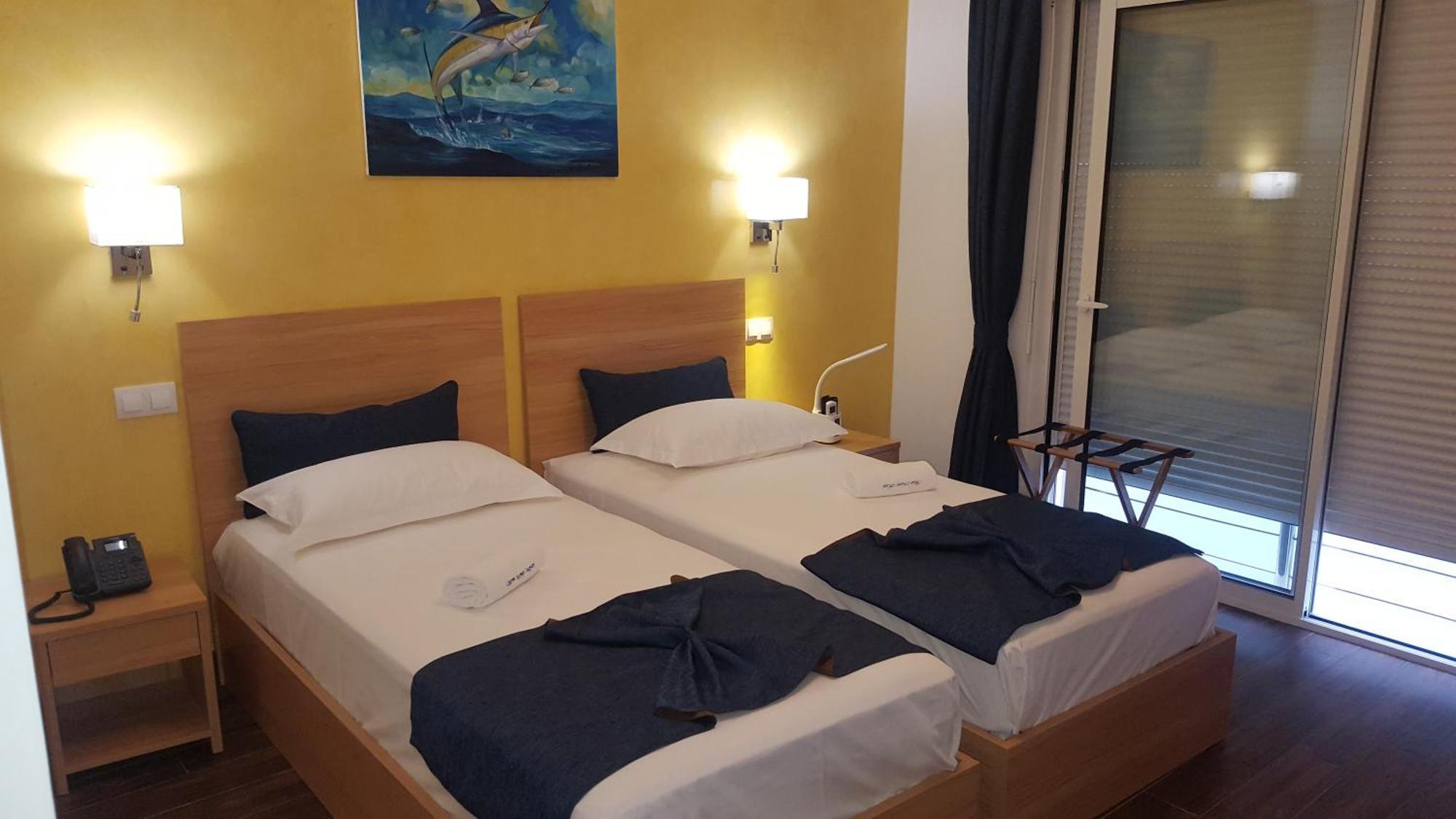 מינדלו Blue Marlin Hotel מראה חיצוני תמונה