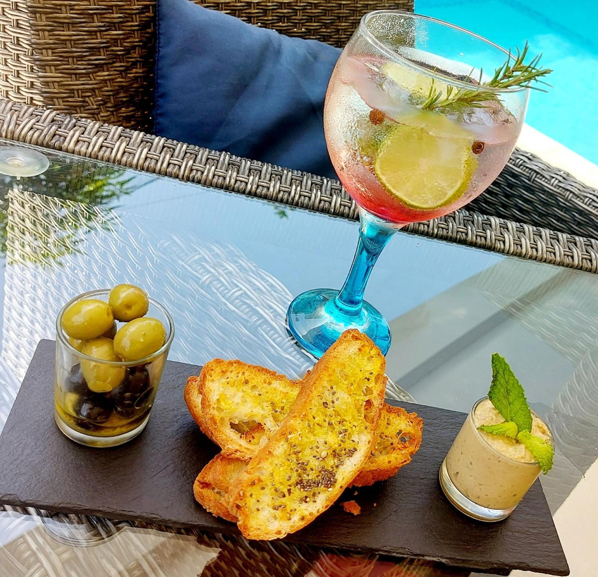 מינדלו Blue Marlin Hotel מראה חיצוני תמונה