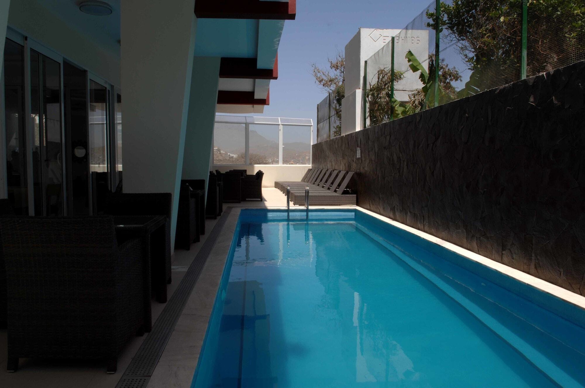 מינדלו Blue Marlin Hotel מראה חיצוני תמונה